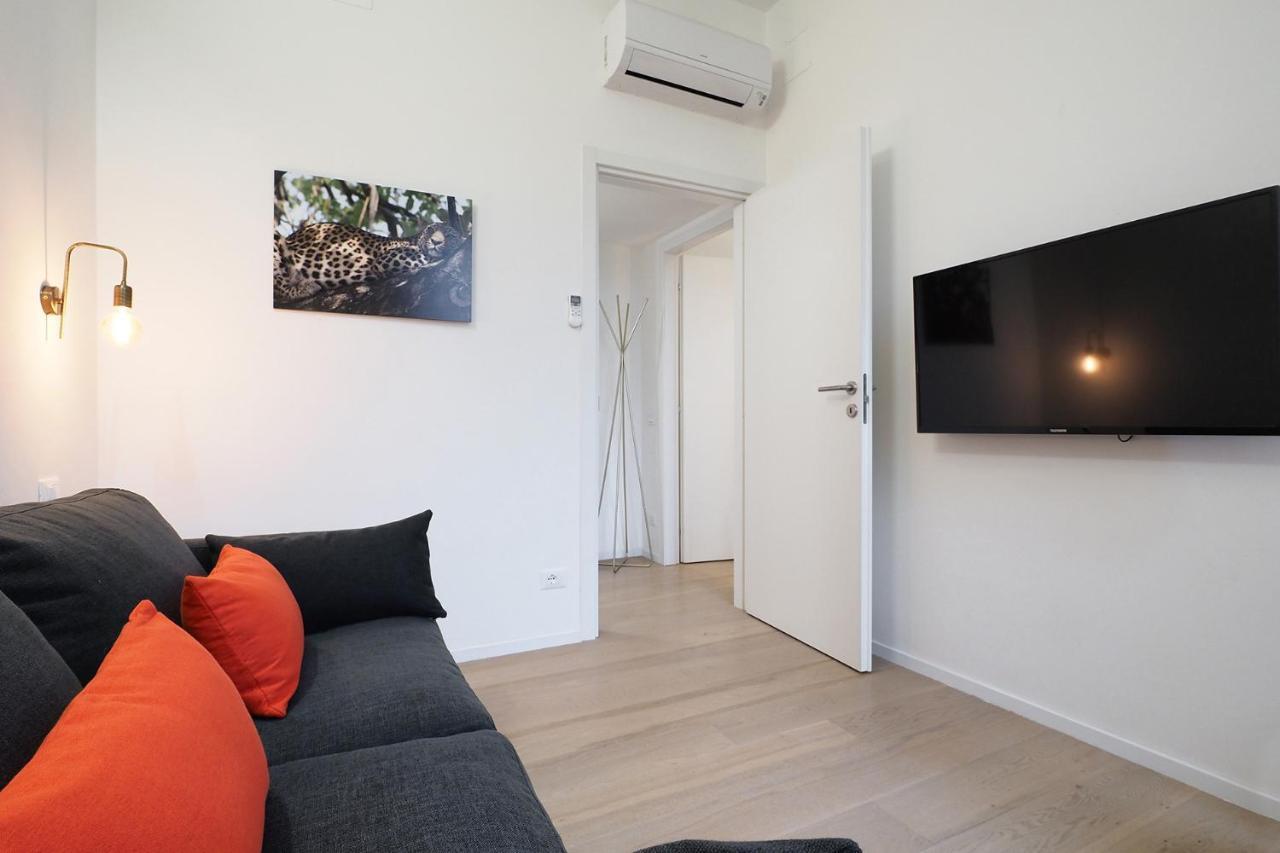 Contempora Apartments - Turati 3 One Bedroom Apartment 밀라노 외부 사진